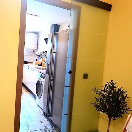 Premium Oceanside Apartment, Pool, Parking Apartment *