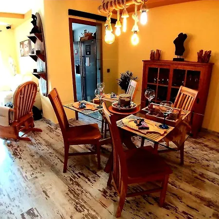 Premium Oceanside Apartment, Pool, Parking Port Saplaya