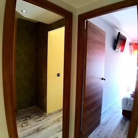 Apartment Premium Oceanside Apartment, Pool, Parking *