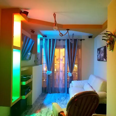 Premium Oceanside Apartment, Pool, Parking Apartment *